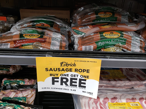 Grocery Store «Grocery Outlet Bargain Market», reviews and photos, 15719 Downey Ave, Paramount, CA 90723, USA