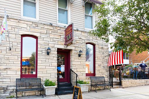 Winery «Wide River Winery - Tasting Room», reviews and photos, 106 N Cody Rd, Le Claire, IA 52753, USA