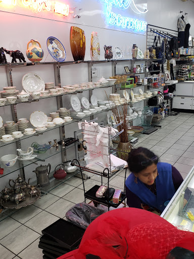 Thrift Store «Community Thrift Store», reviews and photos, 3016 Freedom Dr, Charlotte, NC 28208, USA