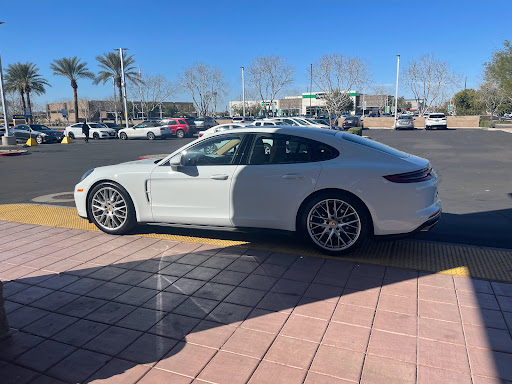 Used Car Dealer «CarMax», reviews and photos, 1480 E Motorplex Loop, Gilbert, AZ 85297, USA