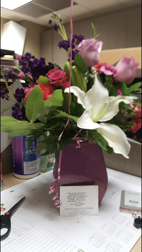 Florist «Dolores The Florist», reviews and photos, 6018 W Fullerton Ave, Chicago, IL 60639, USA