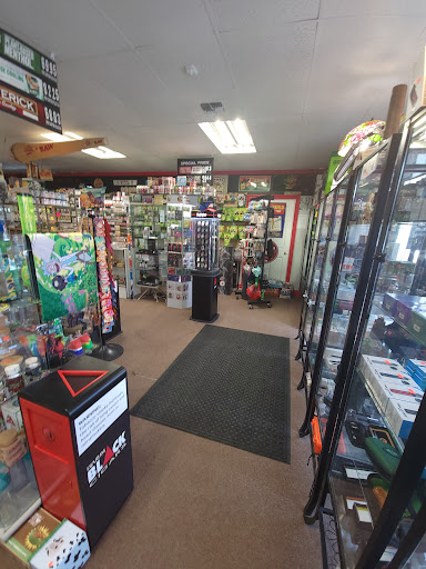 Tobacco Shop «GoodFellas Smoke Shop», reviews and photos, 1007 Caprice Dr, Castle Rock, CO 80109, USA