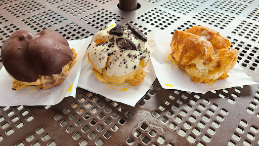Beard Papas (Fresh and Natural cream puffs) image