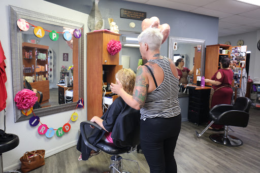 Beauty Salon «Karisma Full Service Beauty Salon», reviews and photos, 1096 Commercial Way, Spring Hill, FL 34606, USA