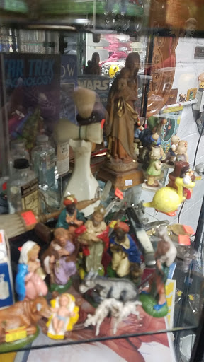 Moving Company «East End Attic», reviews and photos, 1440 Mentor Ave, Painesville, OH 44077, USA