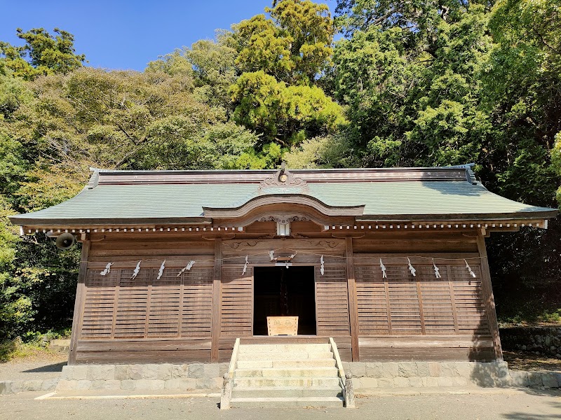 御田(おんだ)八幡宮