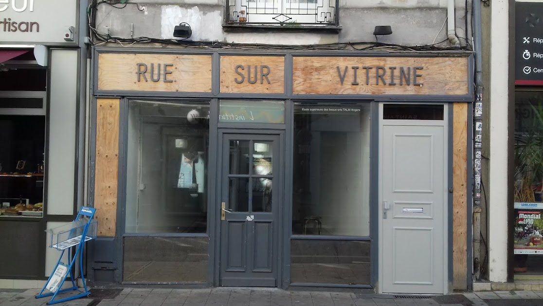 Rue Sur Vitrine à Angers