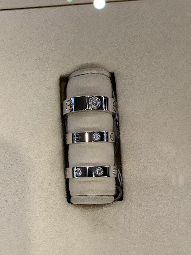 Jewelry Store «Cartier», reviews and photos, 2100 Northern Blvd, Manhasset, NY 11030, USA