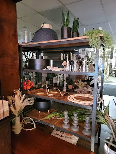 Coffee Shop «The Legendary Grind», reviews and photos, 108 S Main St, Middlebury, IN 46540, USA