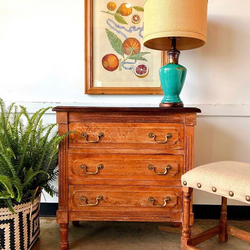 Furniture Store «Nadeau - Furniture with a Soul», reviews and photos, 7400 Kenwood Rd, Cincinnati, OH 45236, USA