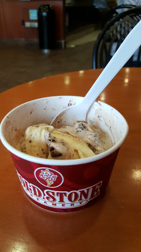 Ice Cream Shop «Cold Stone Creamery», reviews and photos, 15 Blake Blvd, Kissimmee, FL 34747, USA