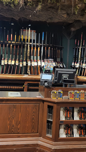 Sporting Goods Store «Bass Pro Shops», reviews and photos, 11550 Lakeridge Pkwy, Ashland, VA 23005, USA