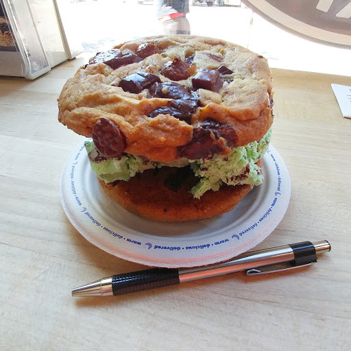 Cookie Shop «Insomnia Cookies», reviews and photos, 1919 11th Ave S, Birmingham, AL 35205, USA