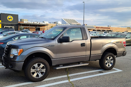 Used Car Dealer «Second Car Center», reviews and photos, 181 Rockingham Rd, Derry, NH 03038, USA