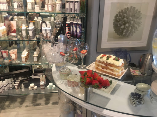 Beauty Salon «Blue A Complete Hair Salon», reviews and photos, 10 Muzzey St, Lexington, MA 02421, USA