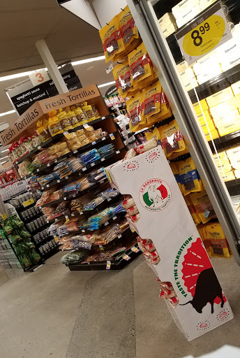 Grocery Store «Quality Food Center», reviews and photos, 1009 Monroe Ave, Enumclaw, WA 98022, USA