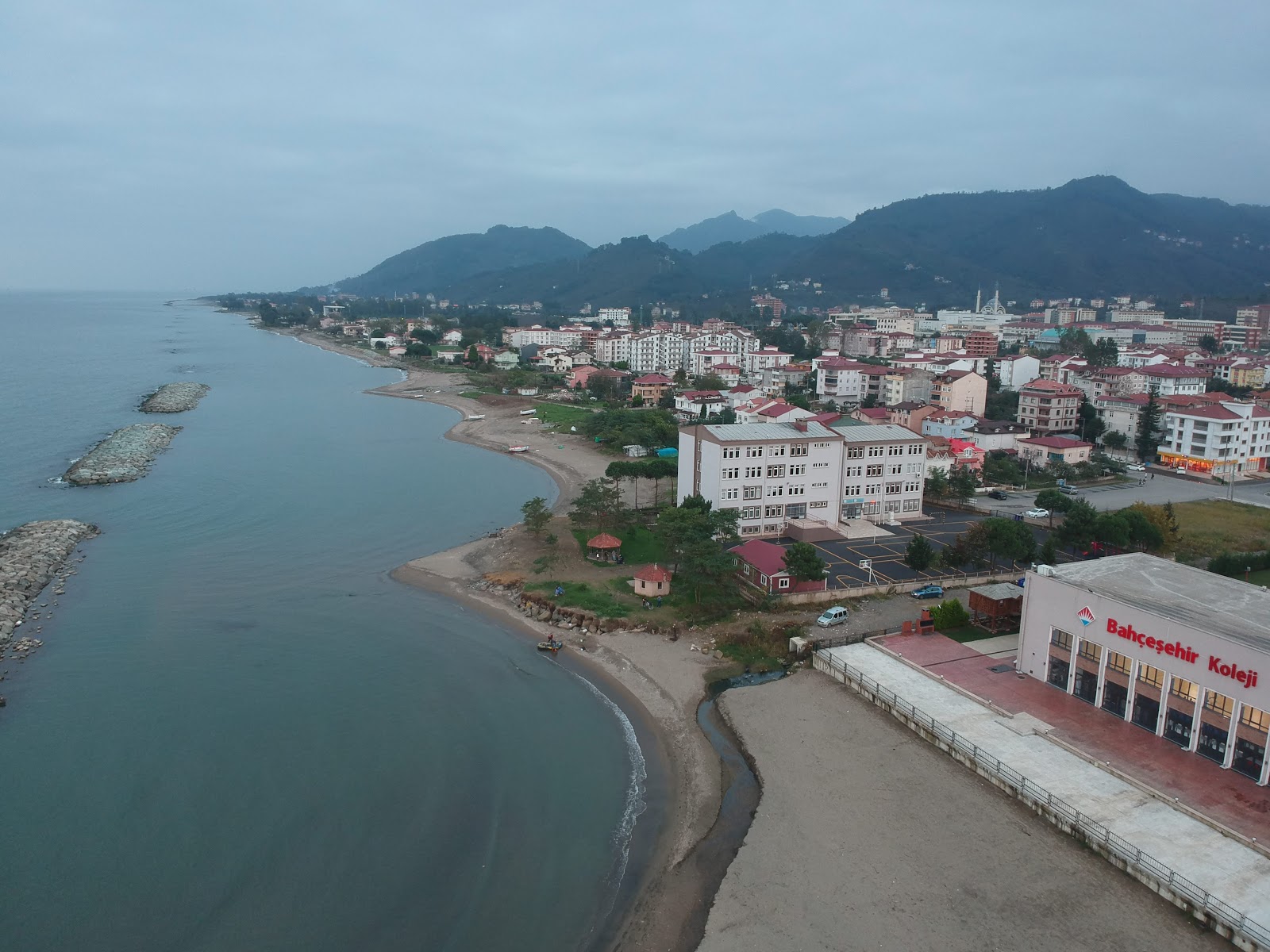 Foto von Altinordu Beach mit sehr sauber Sauberkeitsgrad