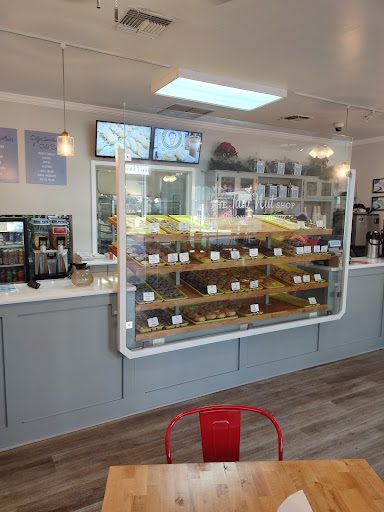 Donut Shop «Tato-Nut Donut Shop», reviews and photos, 1114 Government St, Ocean Springs, MS 39564, USA