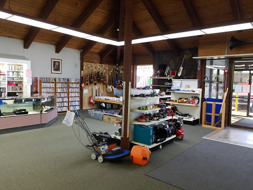 Pawn Shop «SILVER LINING JEWELRY AND LOAN GRESHAM», reviews and photos, 300 SE 181st Ave, Portland, OR 97233, USA