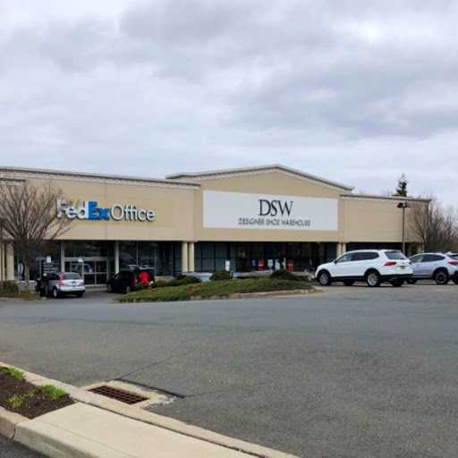 Shoe Store «DSW Designer Shoe Warehouse», reviews and photos, 1595 CT-71, Farmington, CT 06032, USA