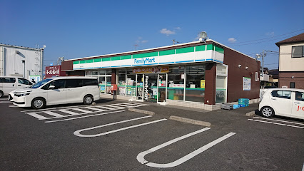 ファミリーマート 三郷彦川戸店