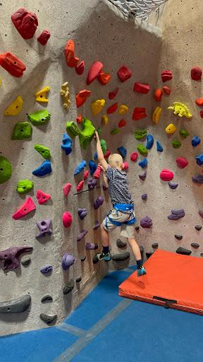 Rock Climbing Gym «inSPIRE Rock Indoor Climbing & Team Building Center», reviews and photos, 403 E Louetta Rd, Spring, TX 77373, USA