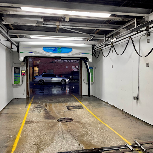 Car Wash «Spirit of America Car Wash», reviews and photos, 9312 47th St, Brookfield, IL 60513, USA