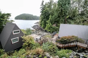 Duffin Cove Oceanfront Lodging image