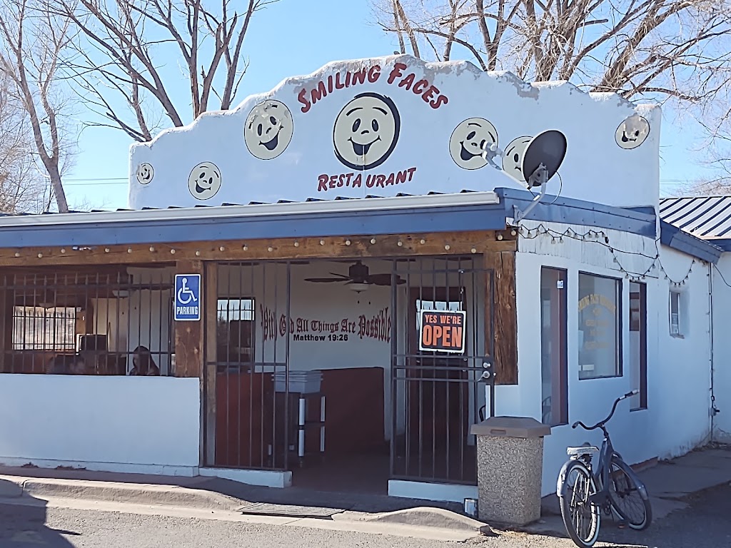 Smiling Faces Restaurant 87701