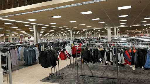 Clothing Store «Burlington Coat Factory», reviews and photos, 940 Silver Ln, East Hartford, CT 06118, USA