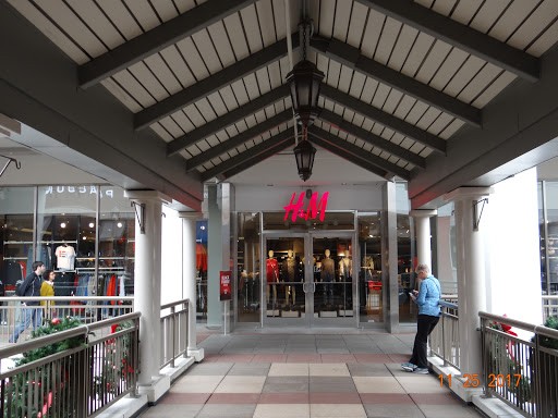 Clothing Store «H&M», reviews and photos, 11800 W Broad St # 1012, Richmond, VA 23233, USA