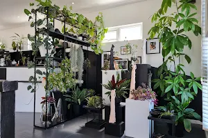 RetoHQ Hair Studio image