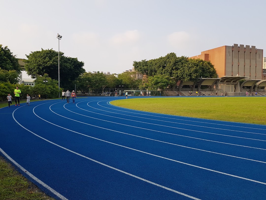 桃園市立平鎮高中運動場在城市pingzhen District