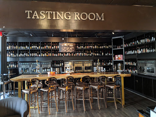 Liquor Store «Vines Wine & Spirits», reviews and photos, 7585 W Sand Lake Rd, Orlando, FL 32819, USA