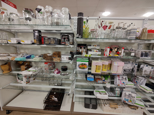 Shopping Mall «Applewood Village Shopping Center», reviews and photos, 3540 Youngfield St, Wheat Ridge, CO 80033, USA