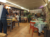 Atmosphère du Restaurant Le Pique Bouffigue à Hyères - n°8