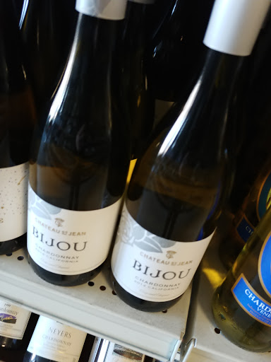 Liquor Store «Shrewsbury Liquor», reviews and photos, 230 Shrewsbury Plaza, Shrewsbury, NJ 07702, USA