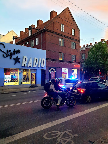 Kommentarer og anmeldelser af Stjerne Radio