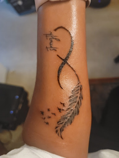 Tattoo Shop «Advanced Dermagraphics Tattoo», reviews and photos, 1132 E Pacific Coast Hwy, Long Beach, CA 90806, USA