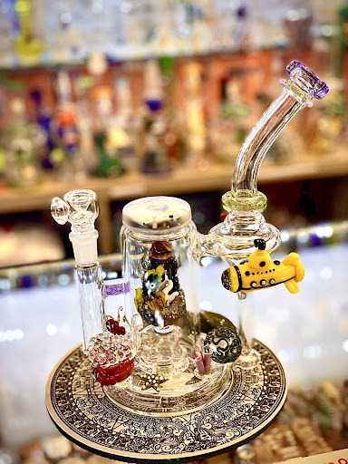 Tobacco Shop «Lotus Smoke Shop», reviews and photos, 4396 Tamiami Trail N, Naples, FL 34103, USA