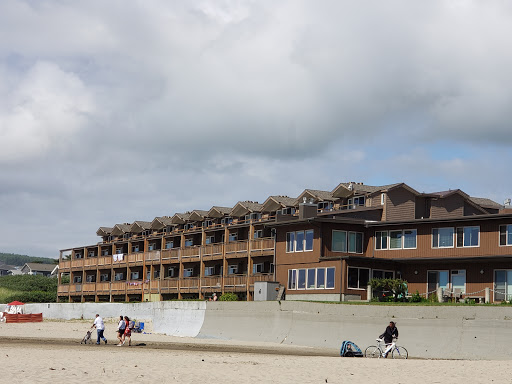 Grocery Store «Theresa Family Market», reviews and photos, 1170 S Hemlock St, Cannon Beach, OR 97110, USA