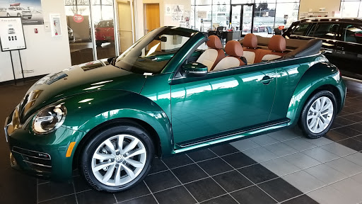 Volkswagen Dealer «Volkswagen of Fairfield», reviews and photos, 2855 Auto Mall Pkwy, Fairfield, CA 94533, USA