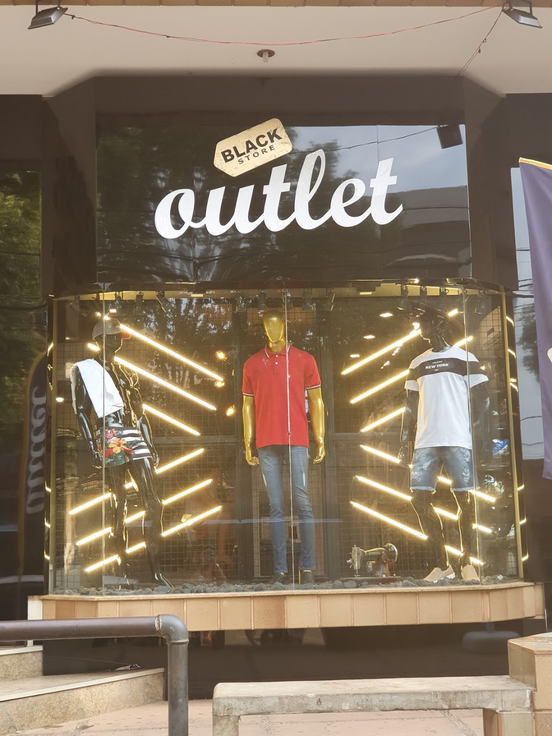 Outlet Black Store