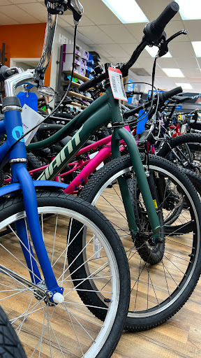 Bicycle Store «Middletown Cycling & Fitness», reviews and photos, 11519 Shelbyville Rd, Louisville, KY 40243, USA