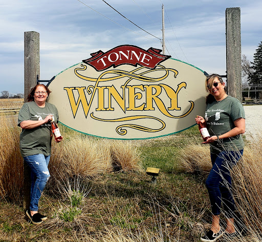 Winery «Tonne Winery», reviews and photos, 101 W Royerton Rd, Muncie, IN 47303, USA