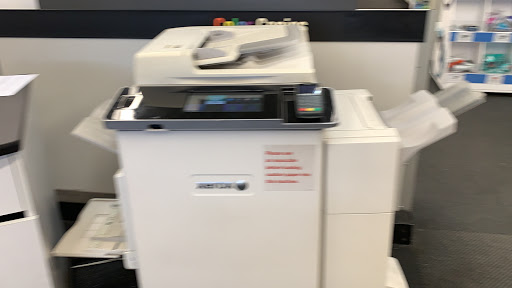 Office Supply Store «Staples», reviews and photos, 1700 W 49th St, Hialeah, FL 33012, USA