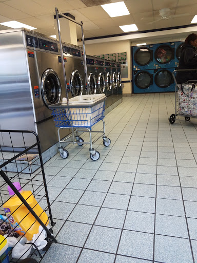 Laundromat «Sudsville Laundry Inc», reviews and photos, 4501 Silver Hill Rd, Suitland, MD 20746, USA