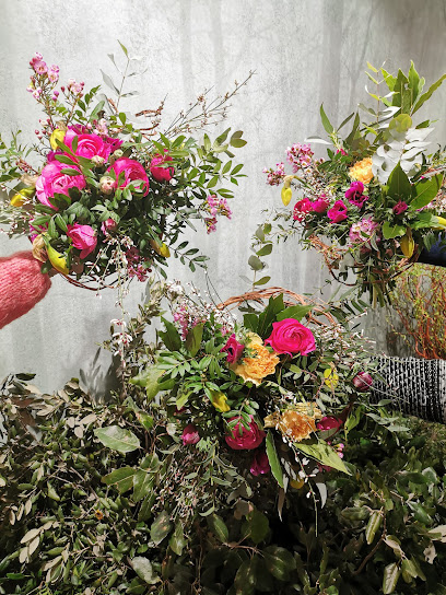 la fille aux fleurs