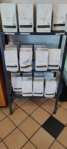 Cafe «Newport Coffee House», reviews and photos, 1121 Half Day Rd, Bannockburn, IL 60015, USA