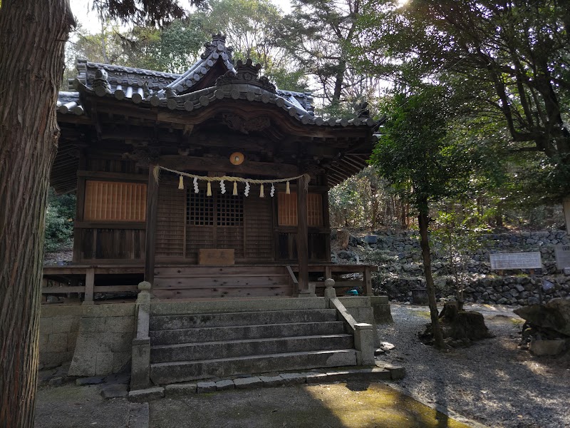 横潮神社